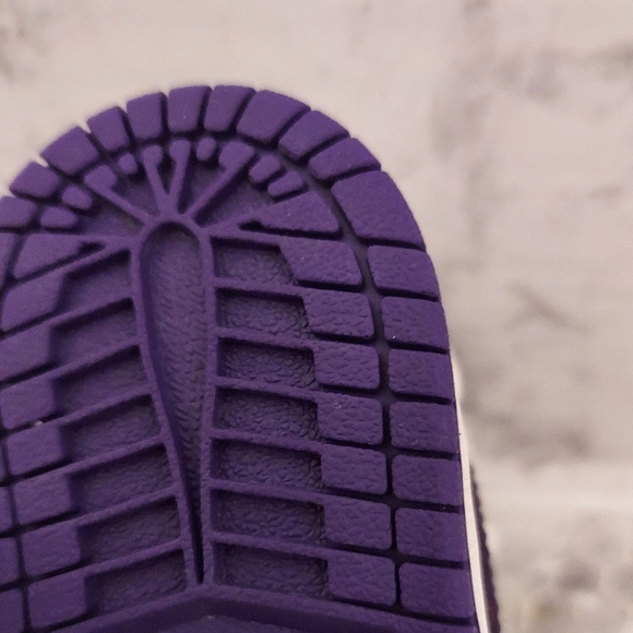 Pre-owned 2021 Jordan 1 retro high OG - Picture 9 of 11